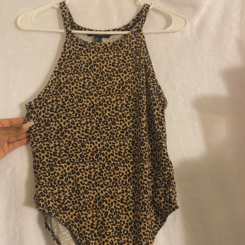 cheetah print body suit!🖤
